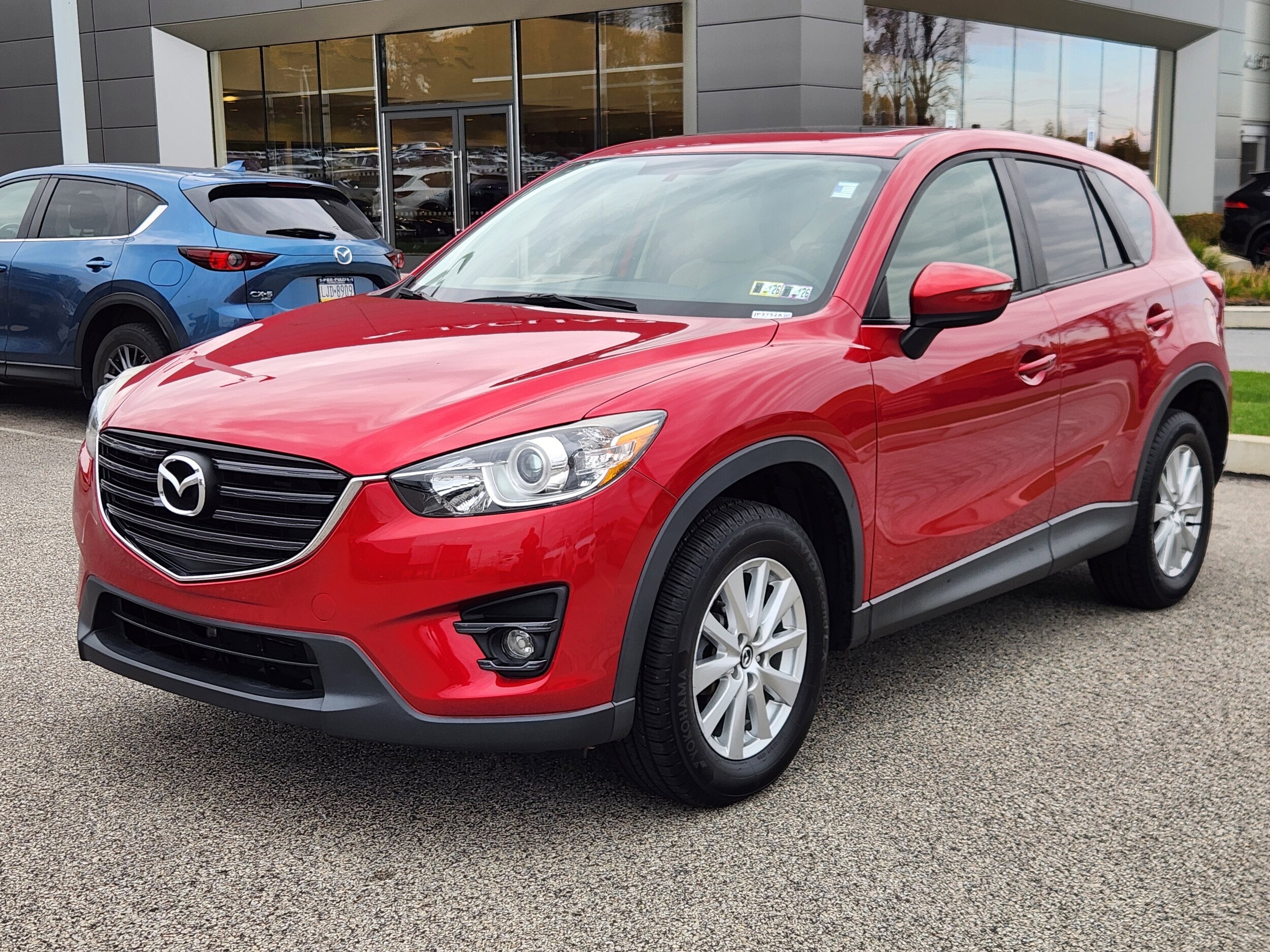 2016 Mazda CX-5 Touring photo 2