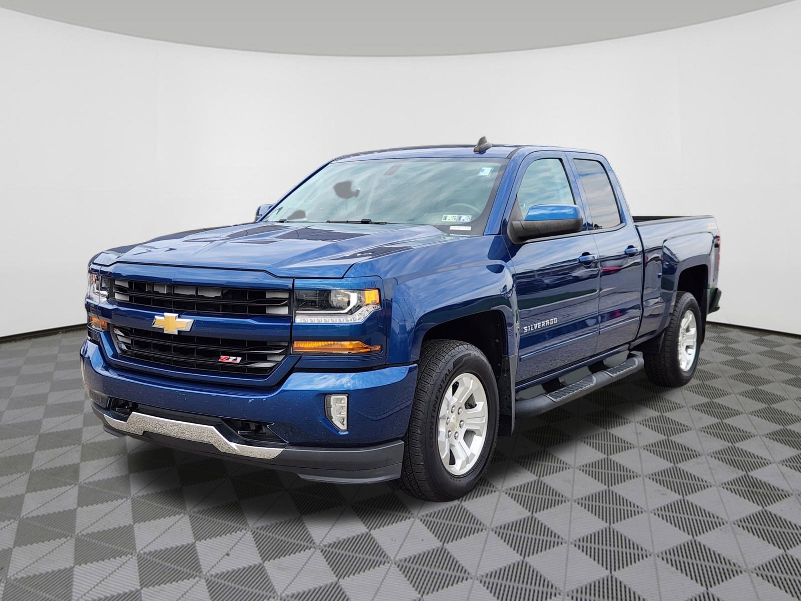 2016 Chevrolet Silverado 1500 LT photo 2