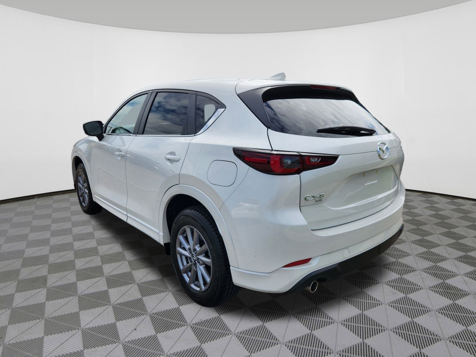2025 Mazda CX-5 2.5 S Preferred photo 3