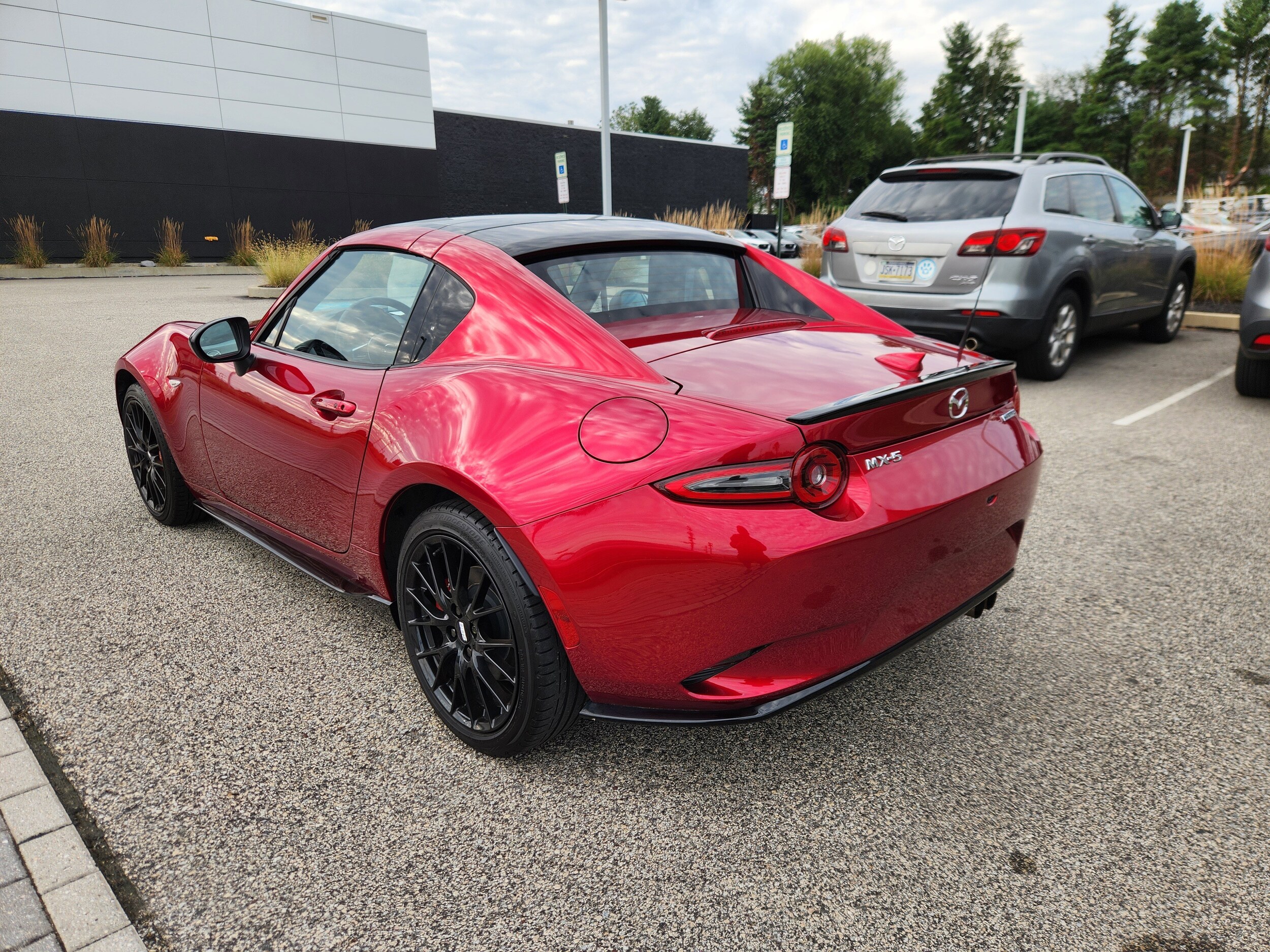 2024 Mazda MX-5 Miata Miata RF photo 3