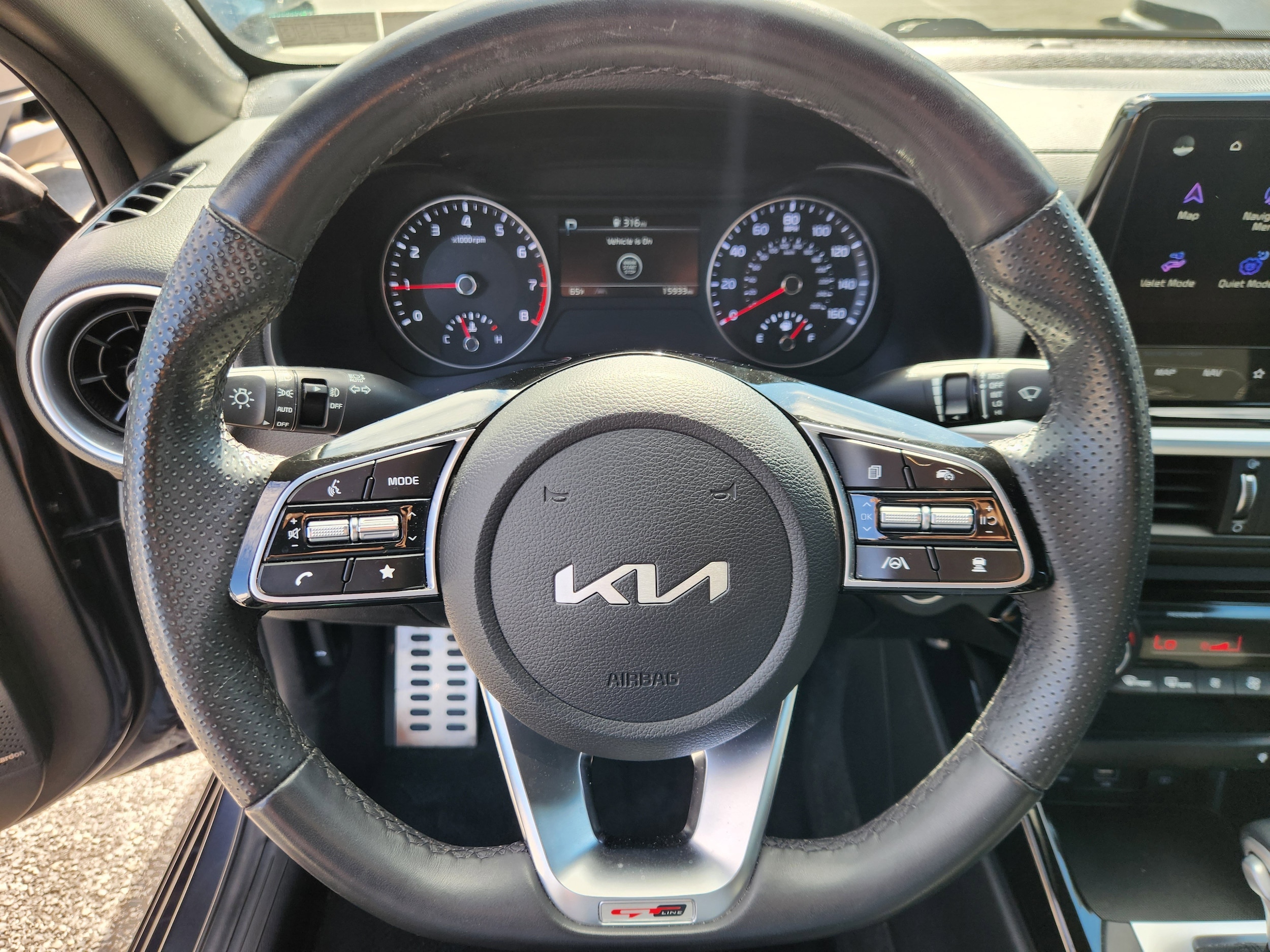 2023 Kia Forte GT-Line - Photo 9
