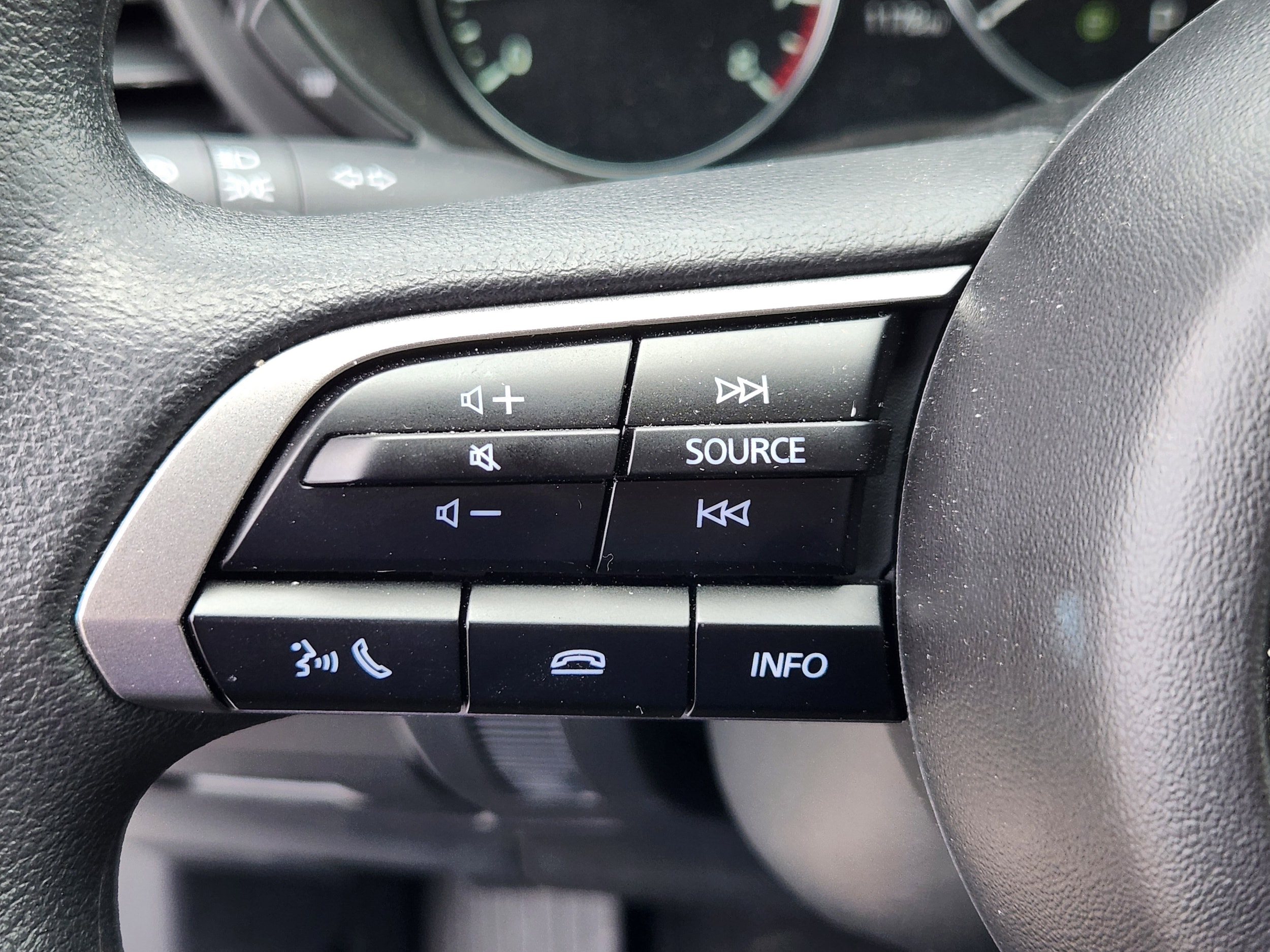 2025 Mazda CX-30 S - Photo 22