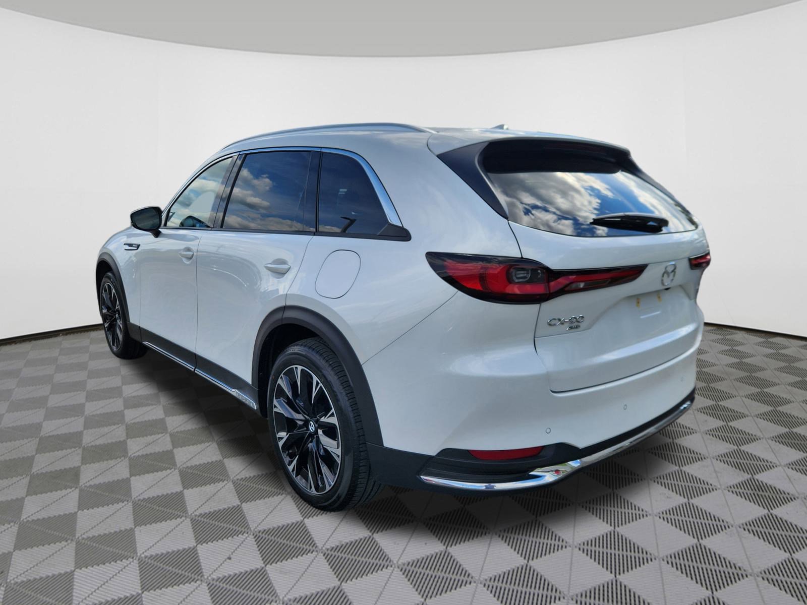 2024 Mazda CX-90 Premium Plus photo 3