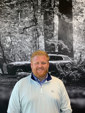 Staff member Nick Price from ID_7b6927930776