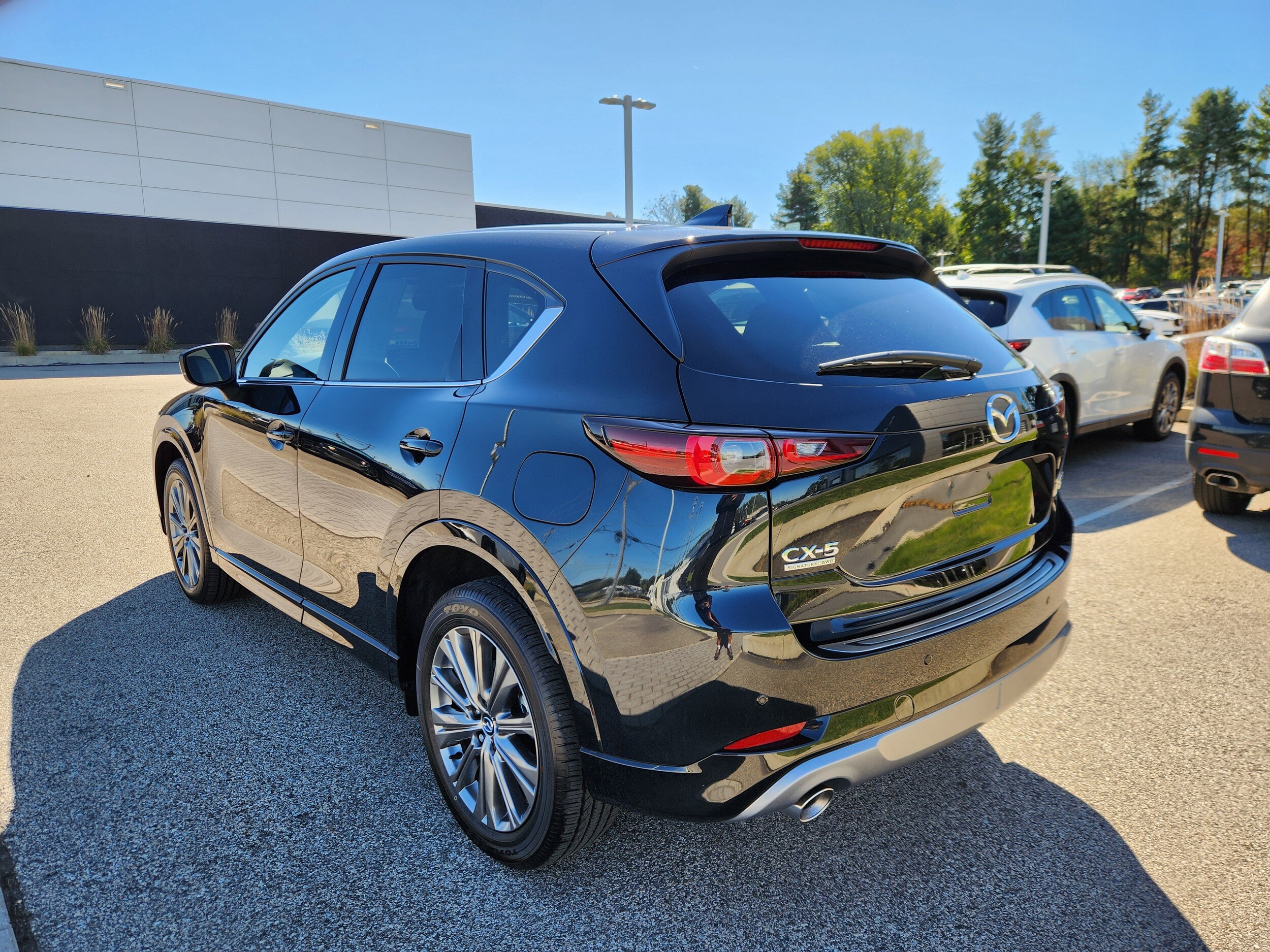 2025 Mazda CX-5 2.5 Turbo Signature photo 3