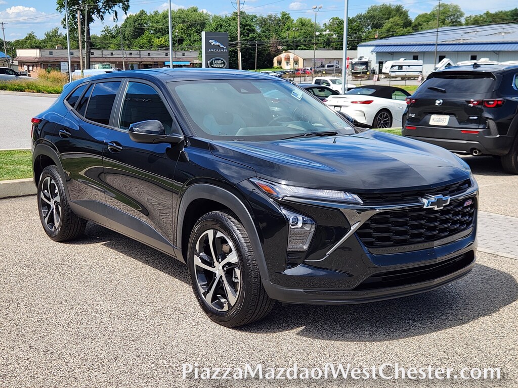 Used 2024 Chevrolet Trax 1RS SUV