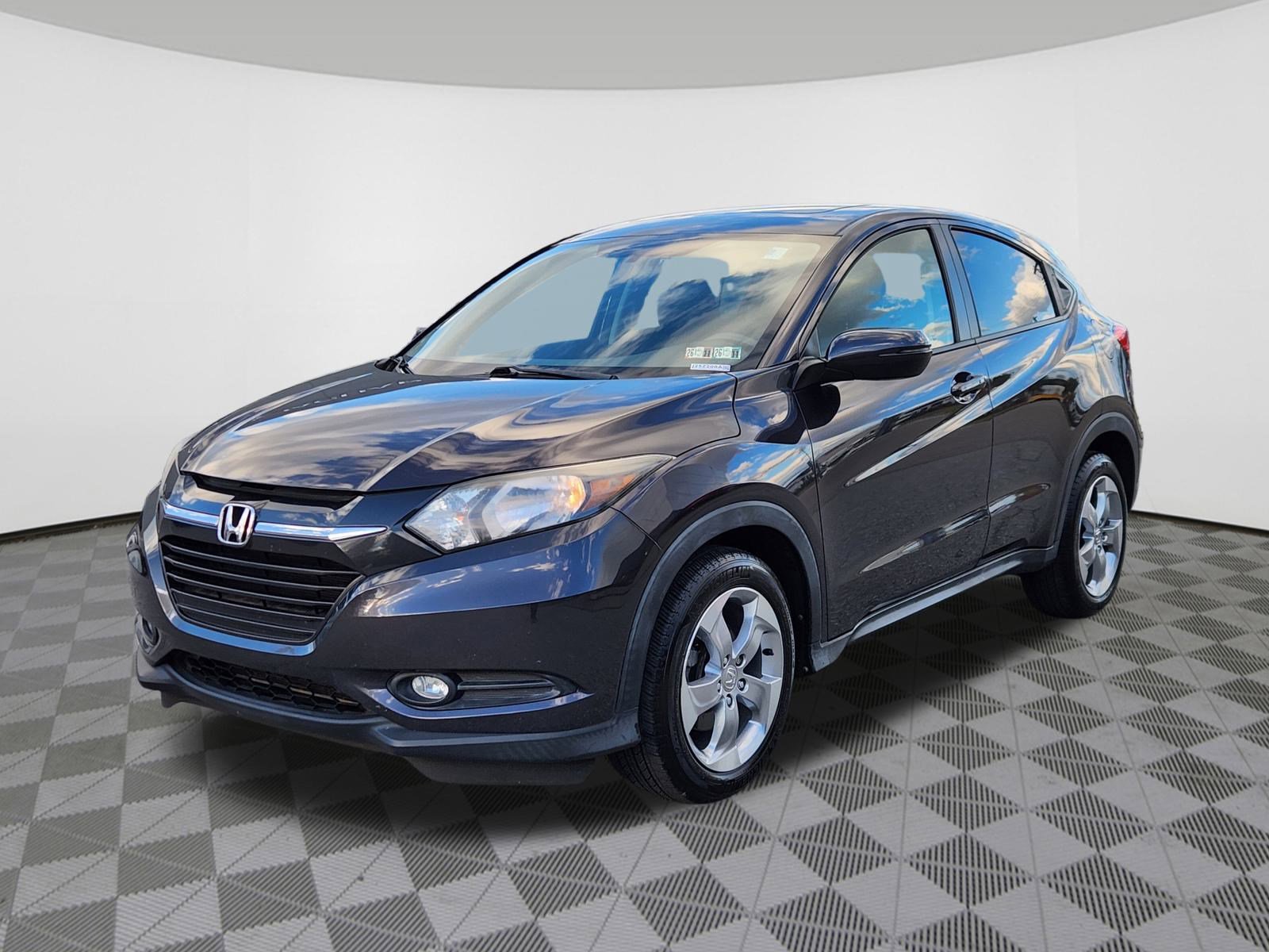 2017 Honda HR-V EX photo 2