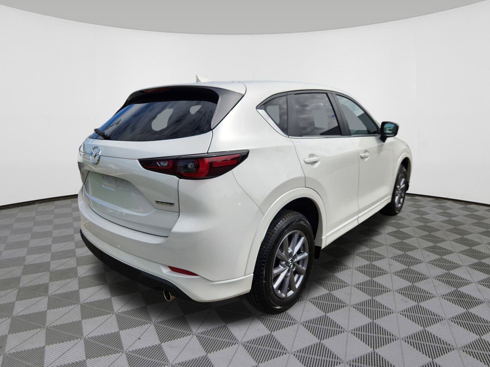 2025 Mazda CX-5 2.5 S Preferred photo 4