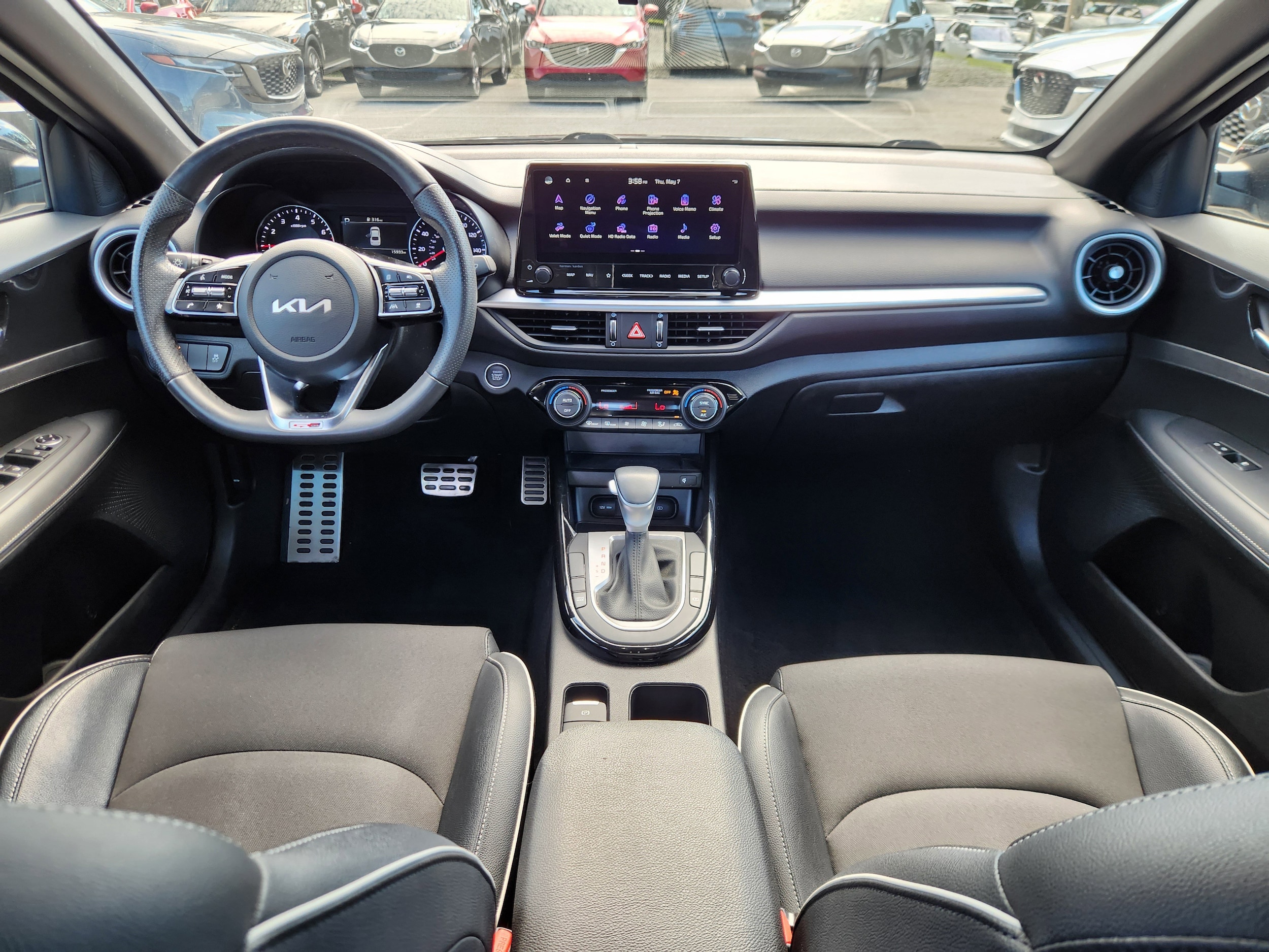 2023 Kia Forte GT-Line - Photo 8