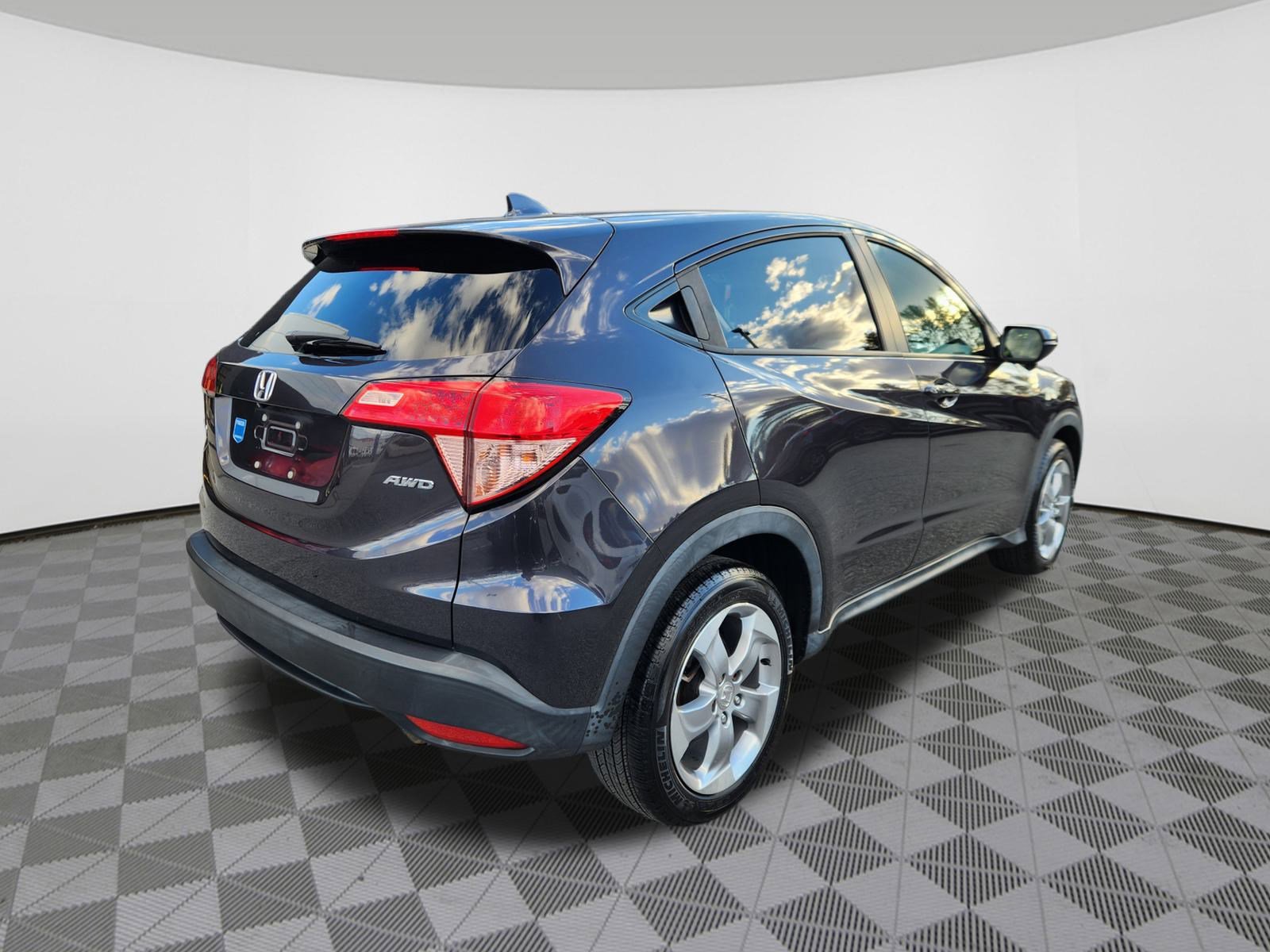 2017 Honda HR-V EX photo 4