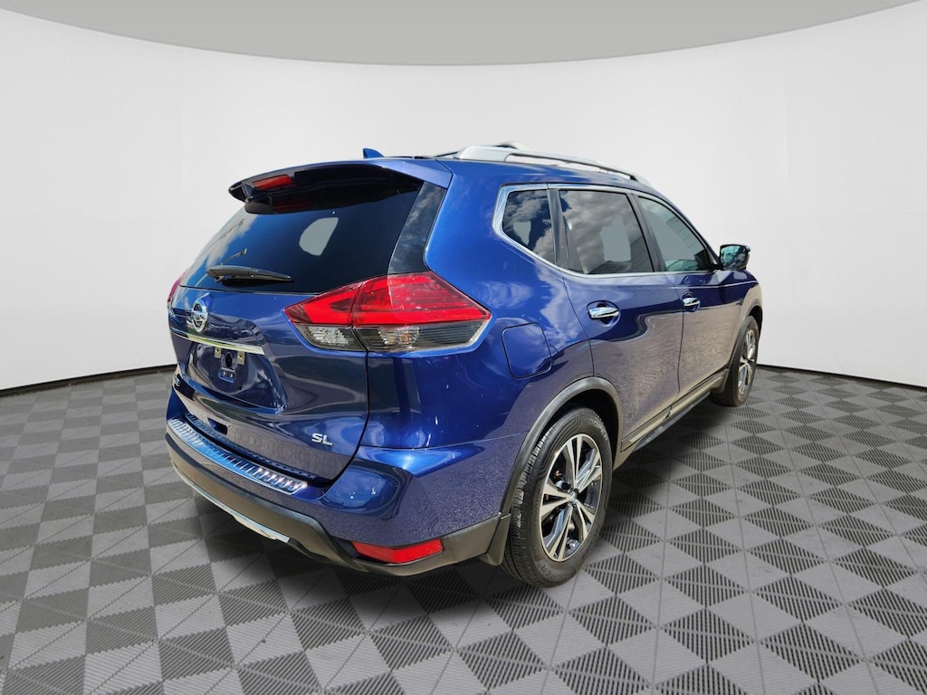 Used 2017 Nissan Rogue SL SUV