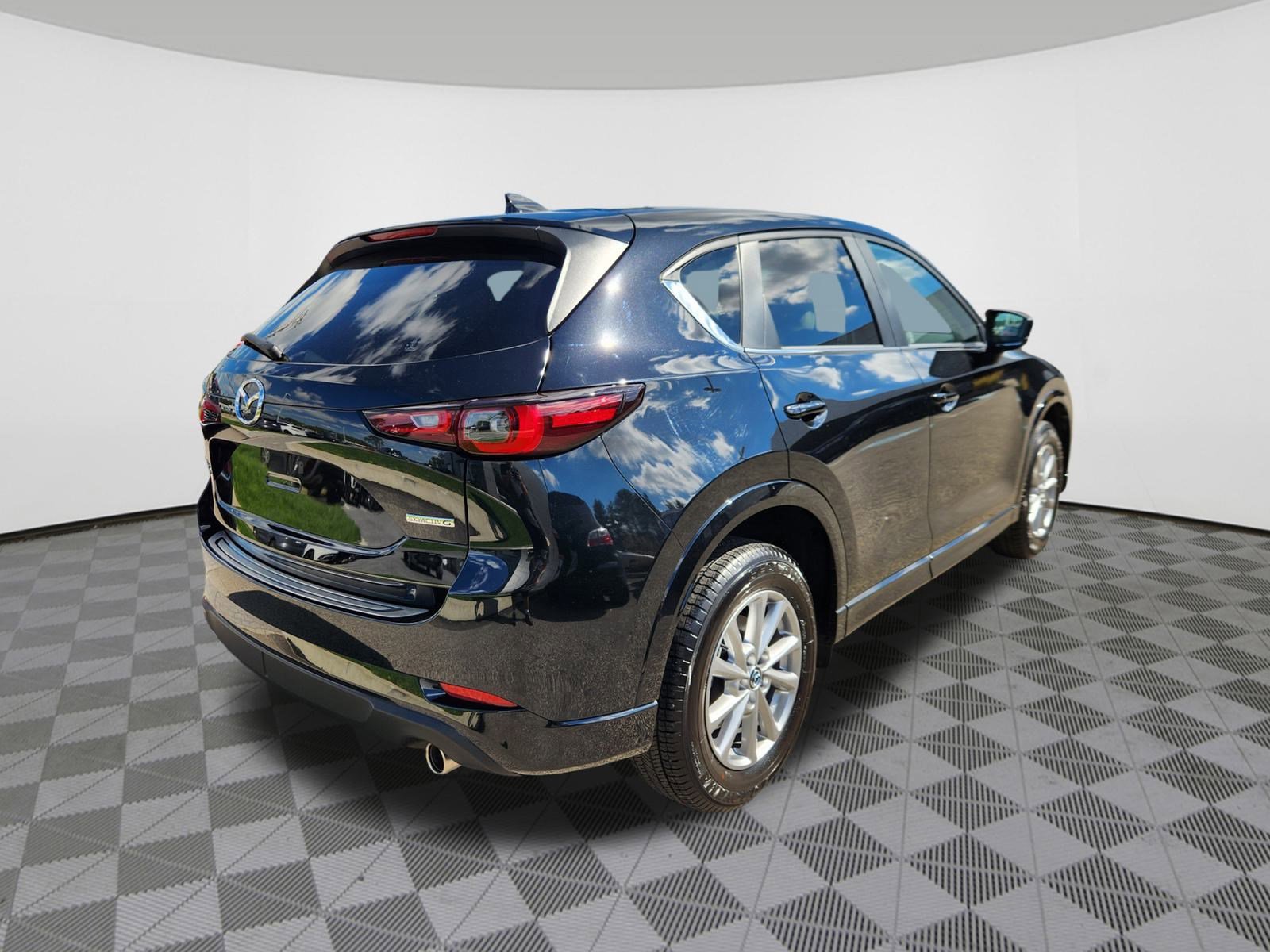 2025 Mazda CX-5 2.5 S Preferred photo 4