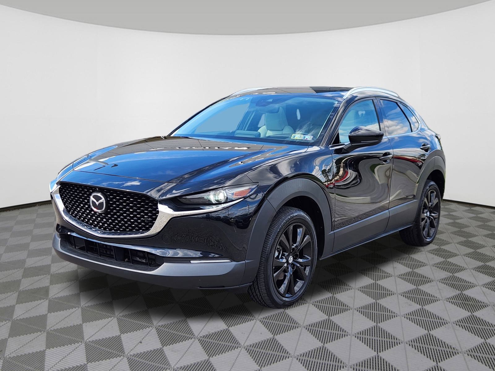 2022 Mazda CX-30 2.5 Turbo Premium Plus photo 2