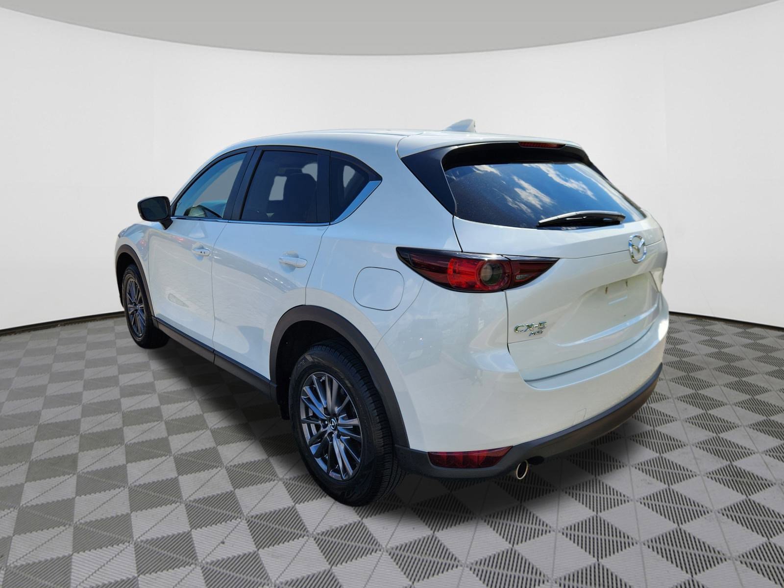 2020 Mazda CX-5 Touring photo 3