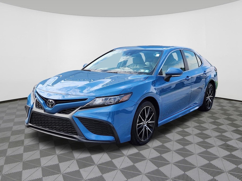 Used 2024 Toyota Camry SE Sedan
