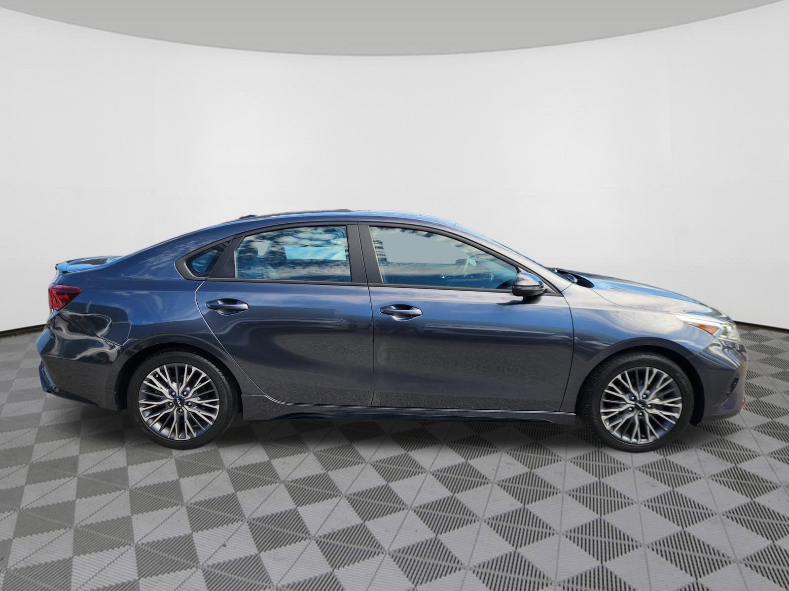 2023 Kia Forte GT-Line - Photo 6