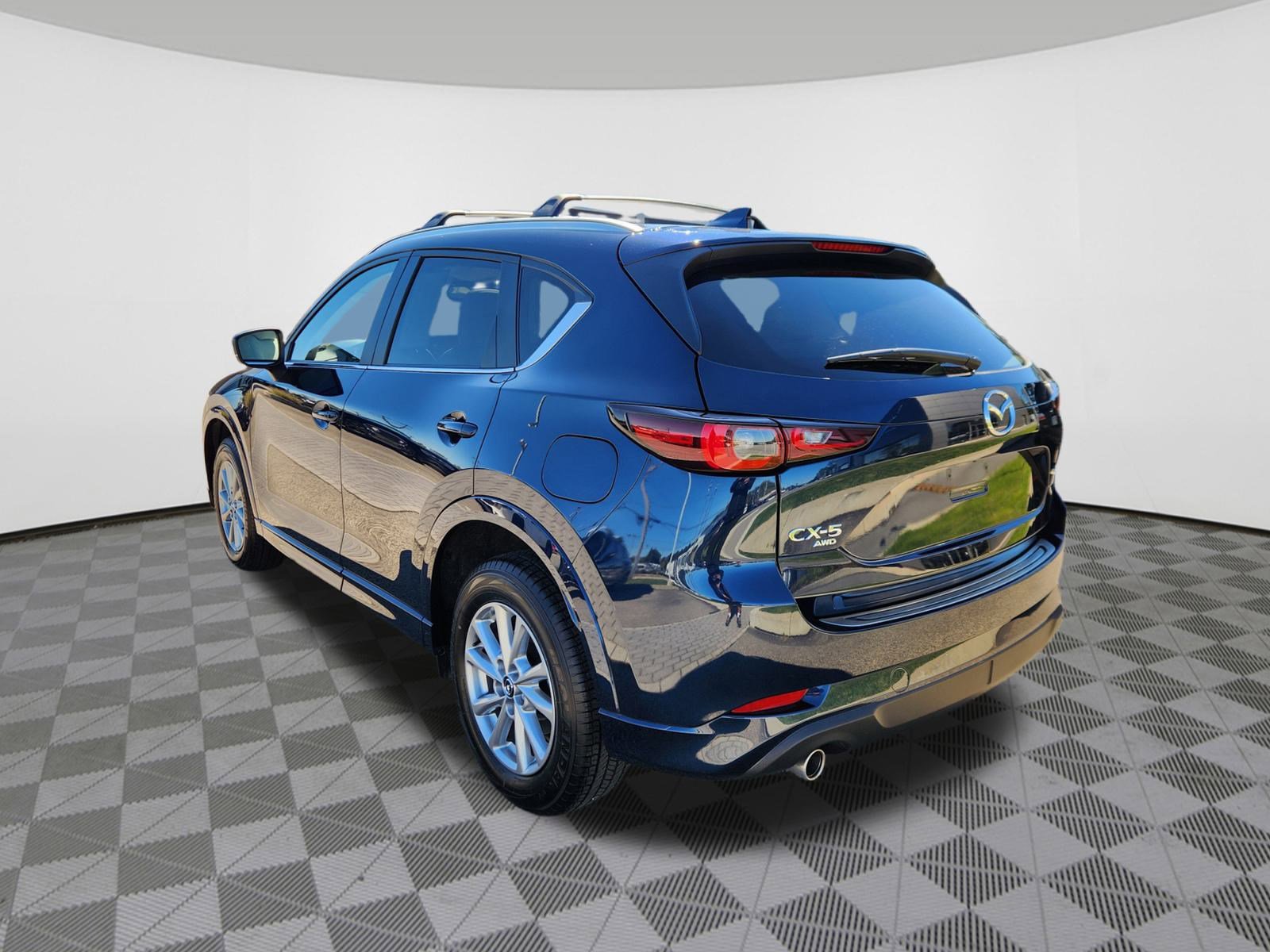 2025 Mazda CX-5 2.5 S Preferred photo 3