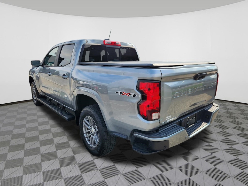 Used 2023 Chevrolet Colorado LT Truck Crew Cab