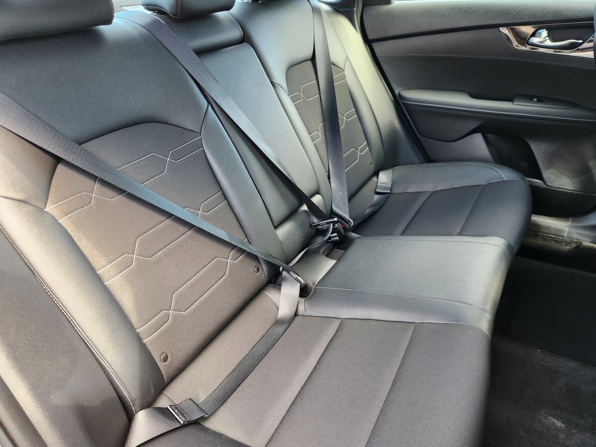 2023 Kia Forte GT-Line - Photo 17