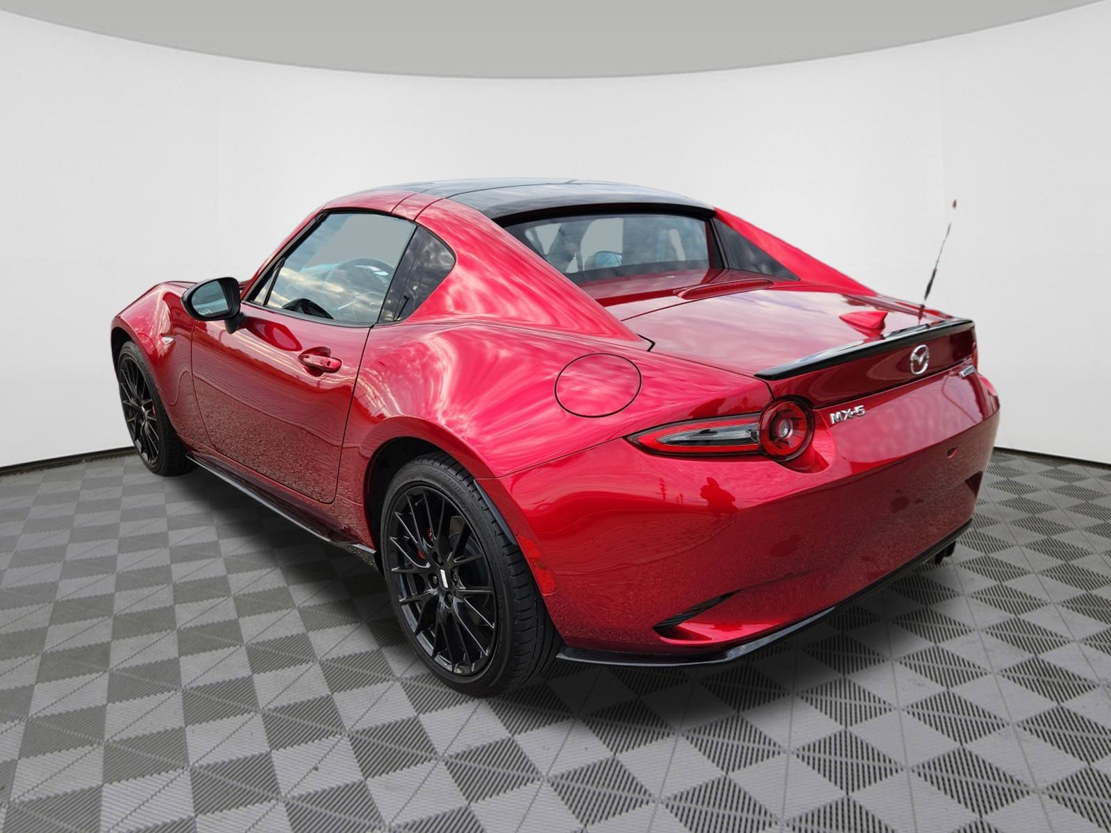 2024 Mazda MX-5 Miata Miata RF photo 3