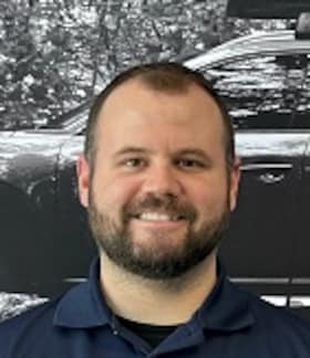 Staff member Jason Rayfield from ID_7b6927930776