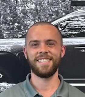 Staff member Ian Anderson from ID_7b6927930776