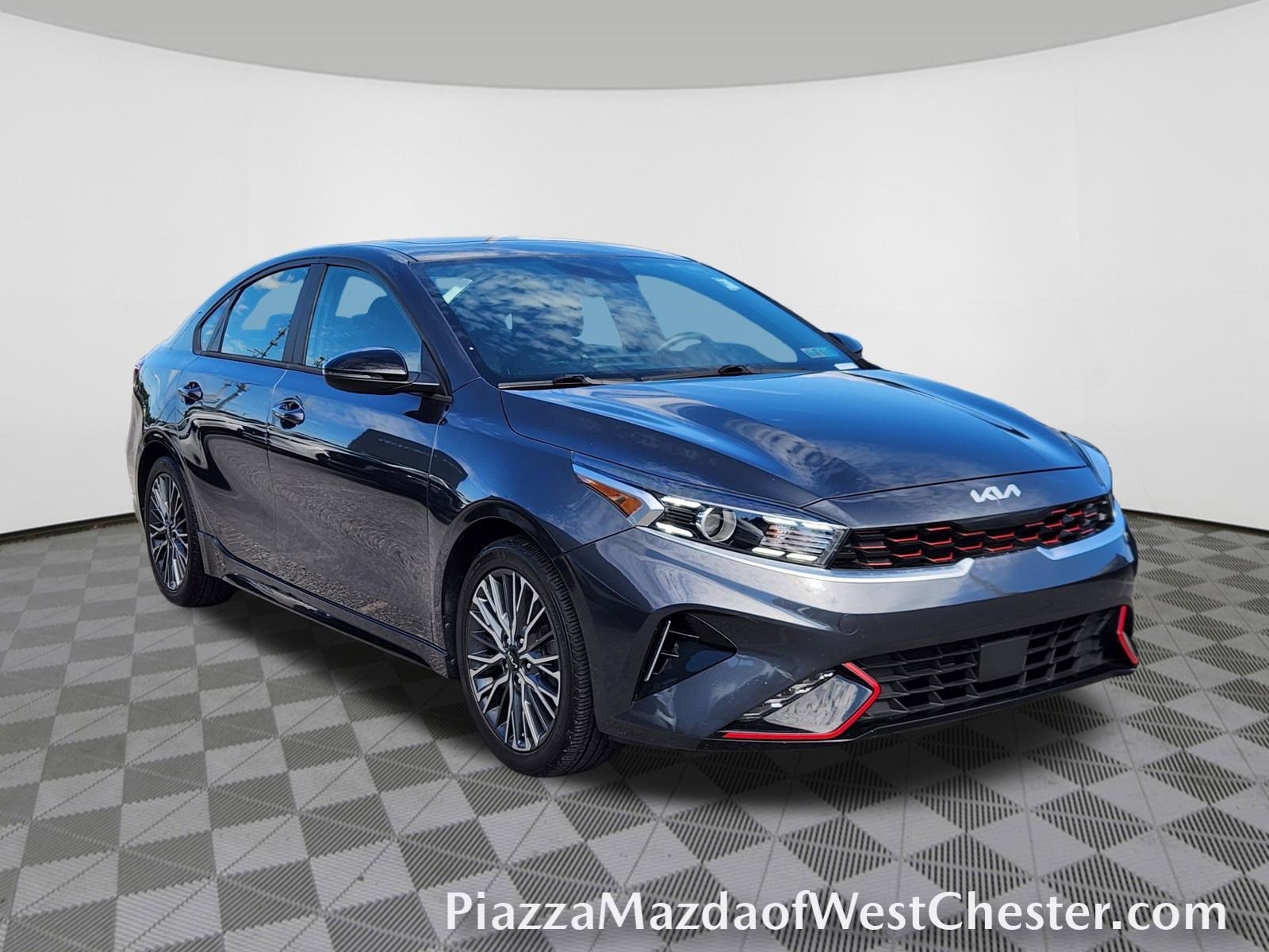 2023 Kia Forte GT-Line AT's photo