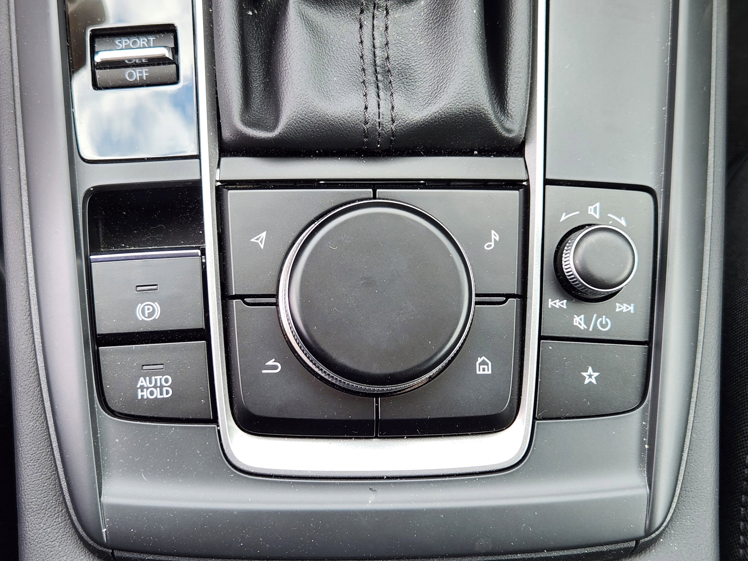 2025 Mazda CX-30 S - Photo 21