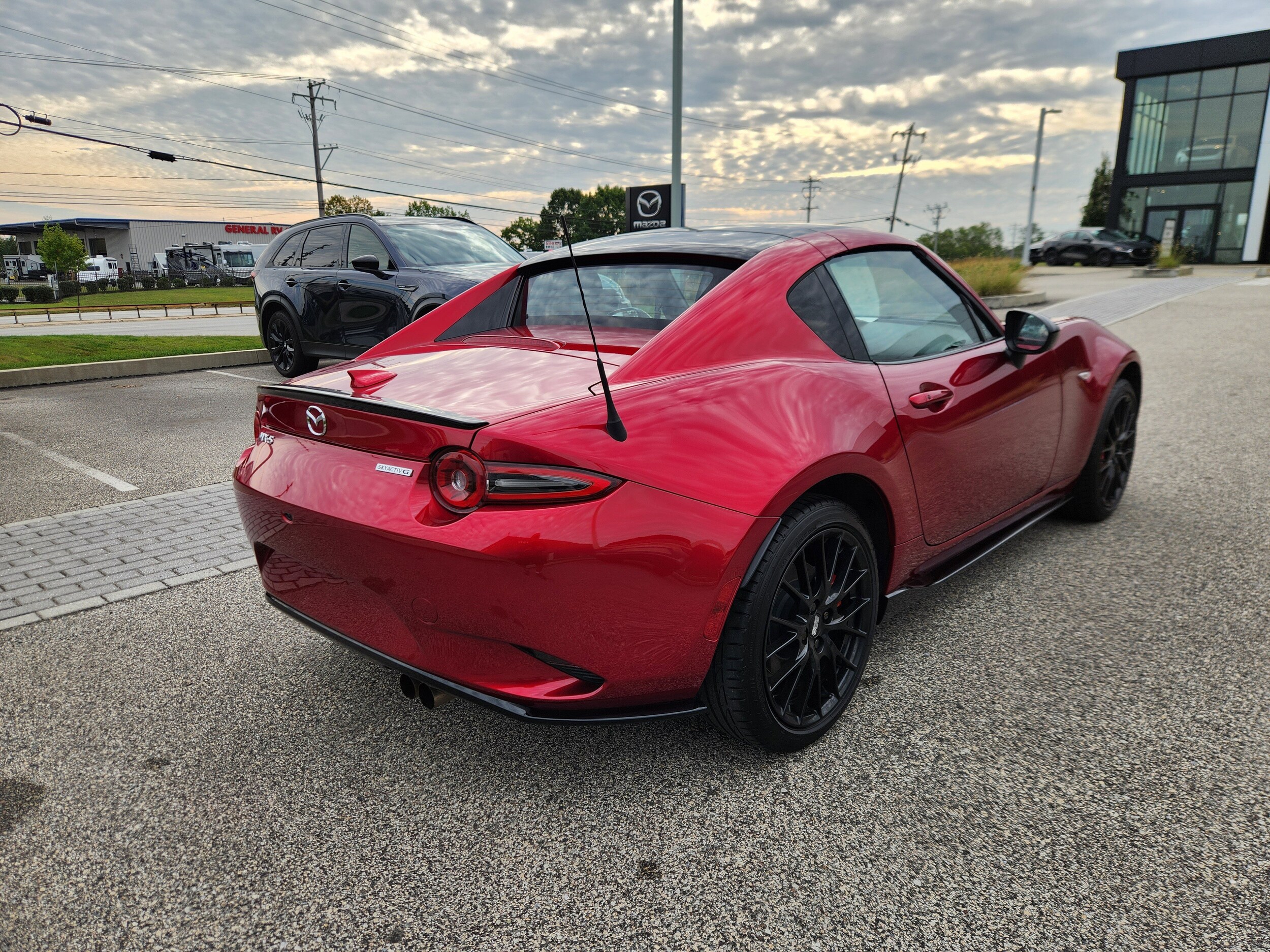 2024 Mazda MX-5 Miata Miata RF photo 4