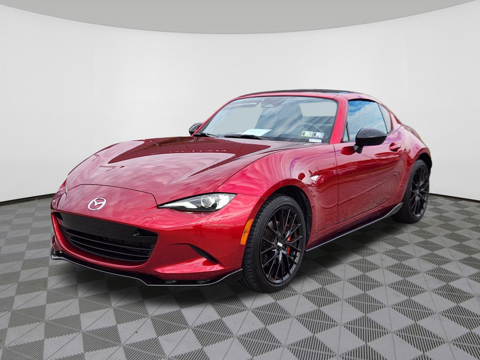 2024 Mazda MX-5 Miata Miata RF photo 2