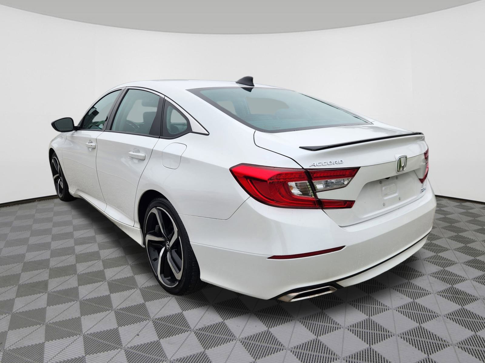 2022 Honda Accord Sport SE 1.5T photo 3