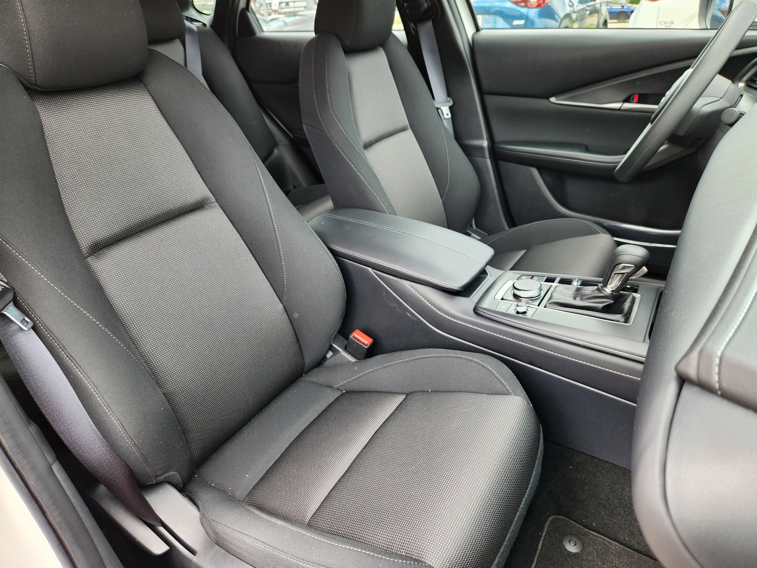 2025 Mazda CX-30 S - Photo 14