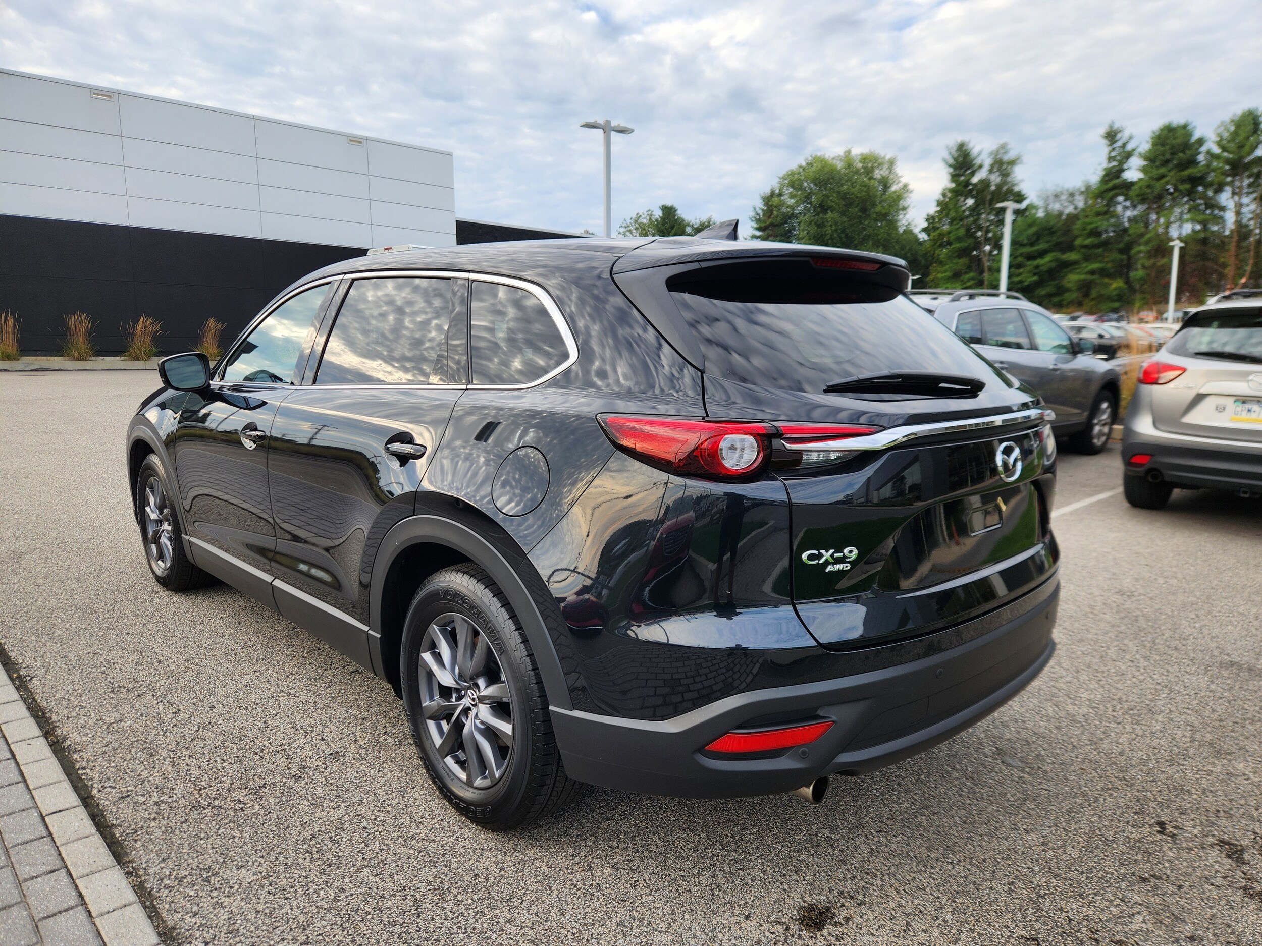 2022 Mazda CX-9 Touring photo 3