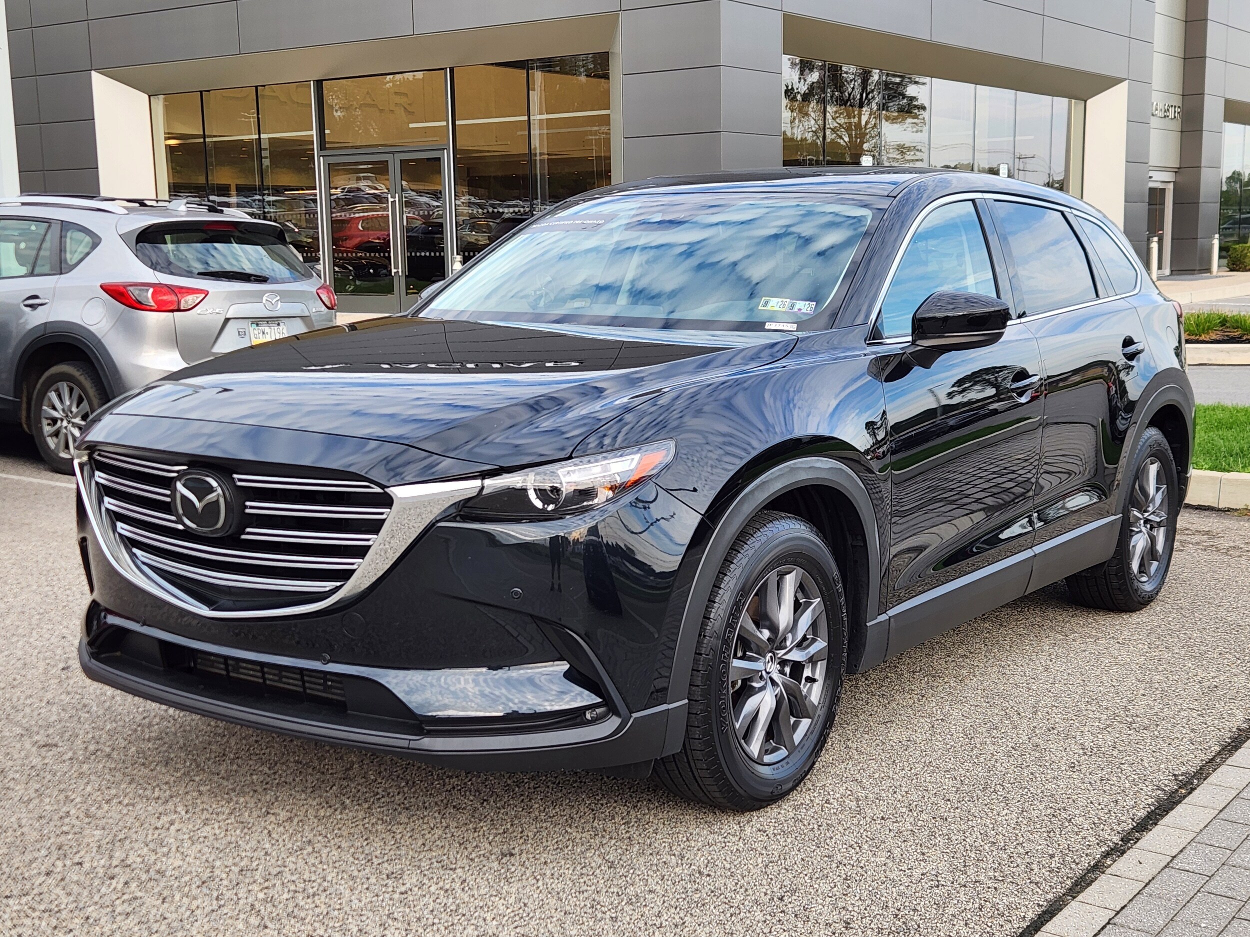2022 Mazda CX-9 Touring photo 2