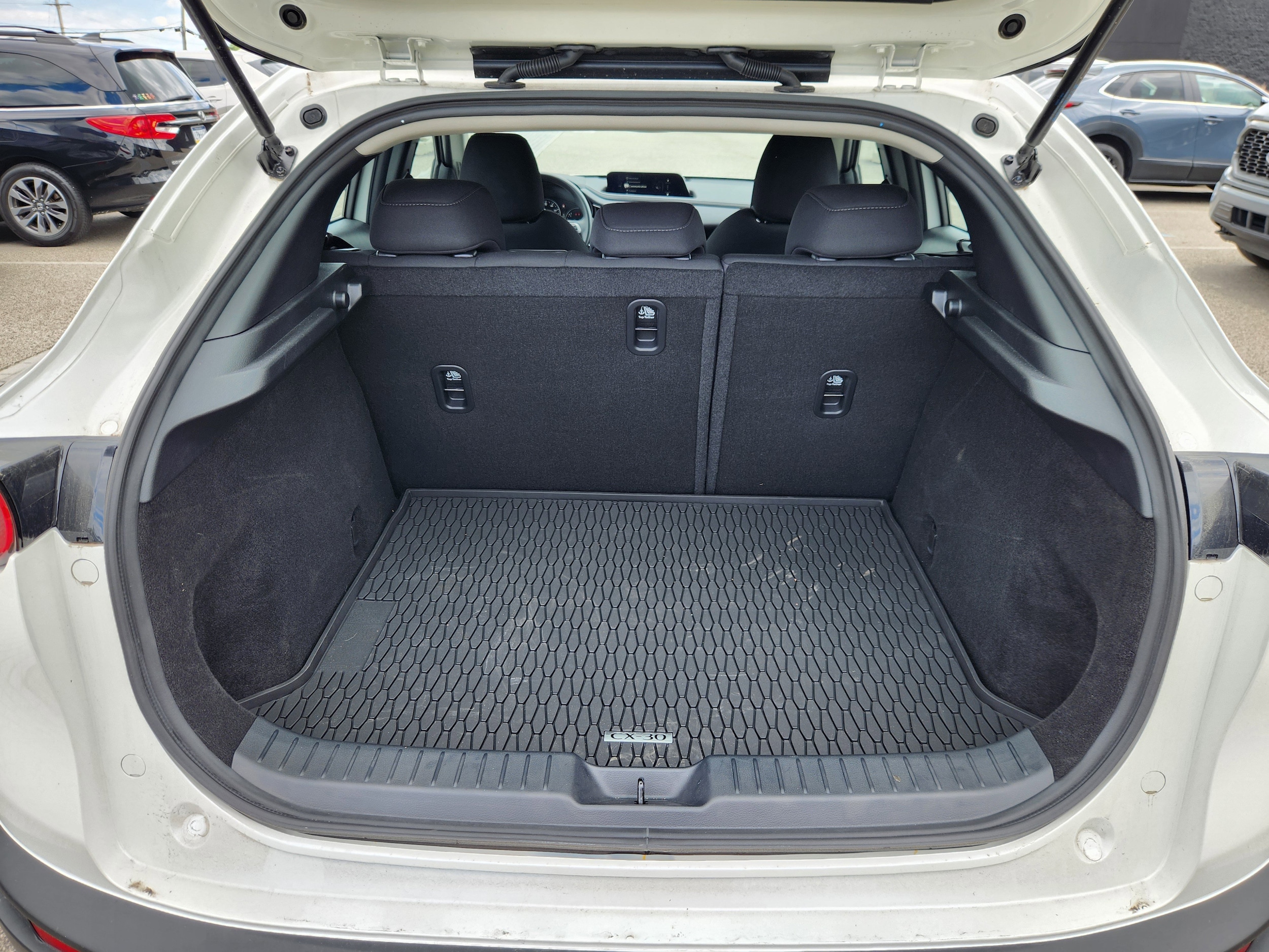 2025 Mazda CX-30 S - Photo 18
