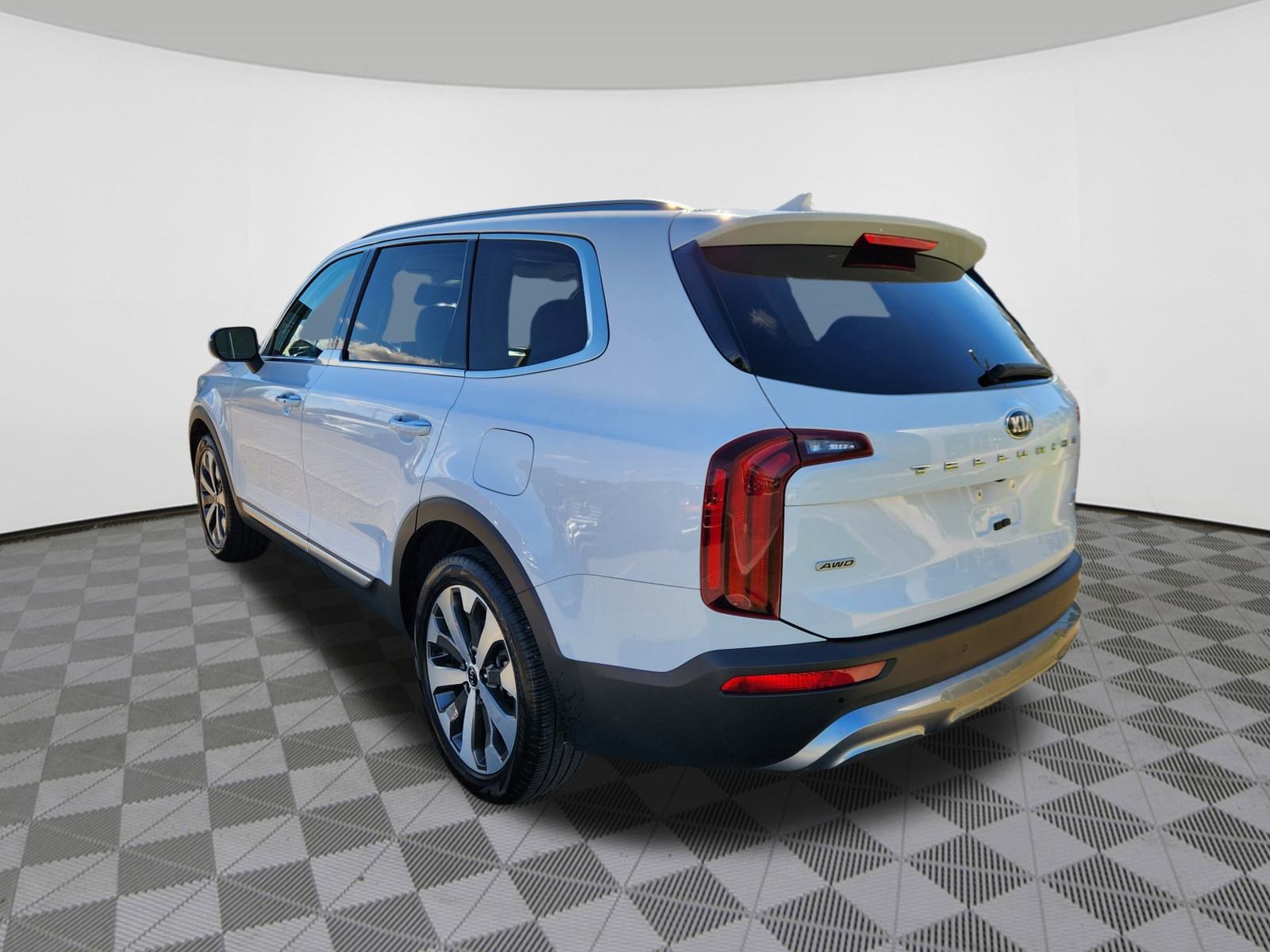 2021 Kia Telluride S photo 3