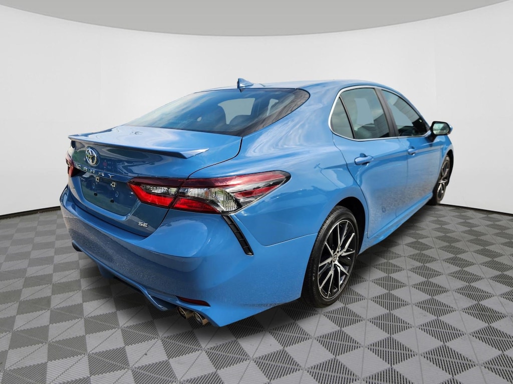 Used 2024 Toyota Camry SE Sedan