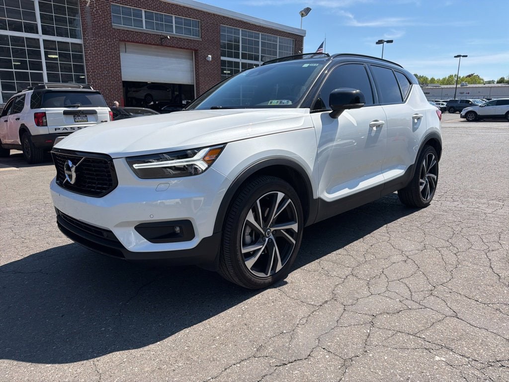 Used 2021 Volvo XC40 R-Design SUV
