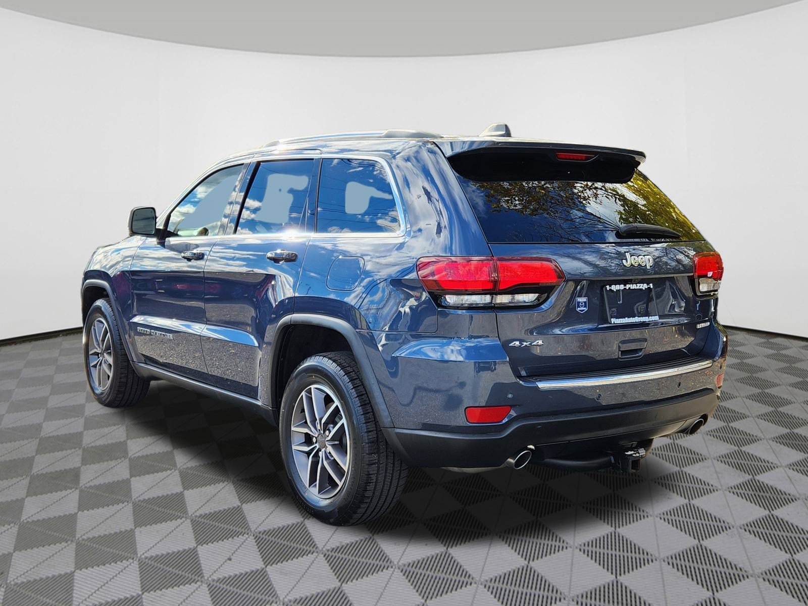 2021 Jeep Grand Cherokee Limited photo 2