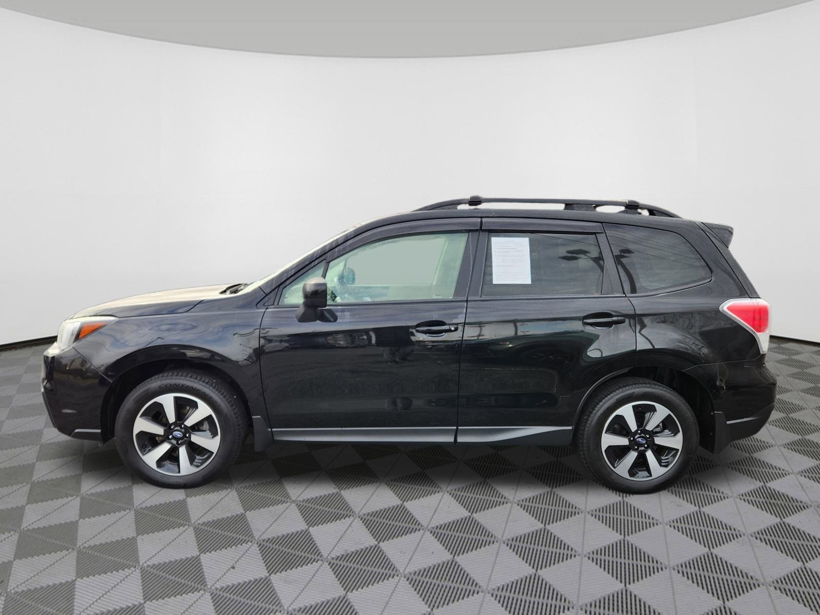 Image of 2018 Subaru Forester Premium SUV