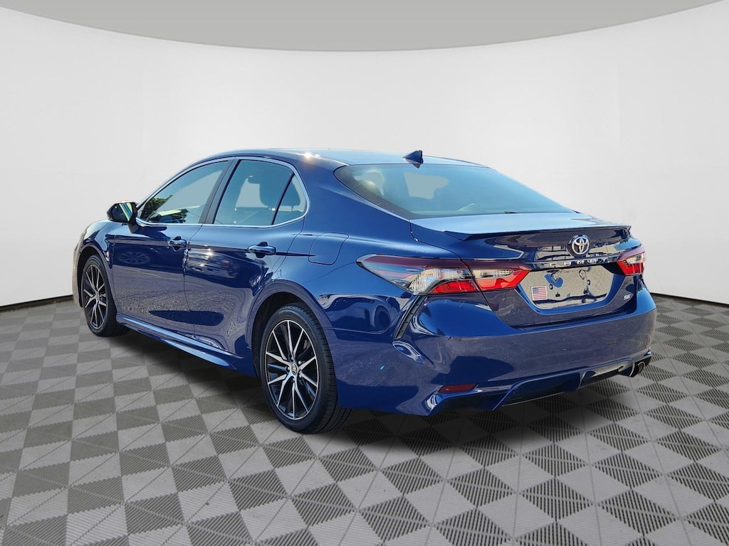 Used 2024 Toyota Camry SE Sedan