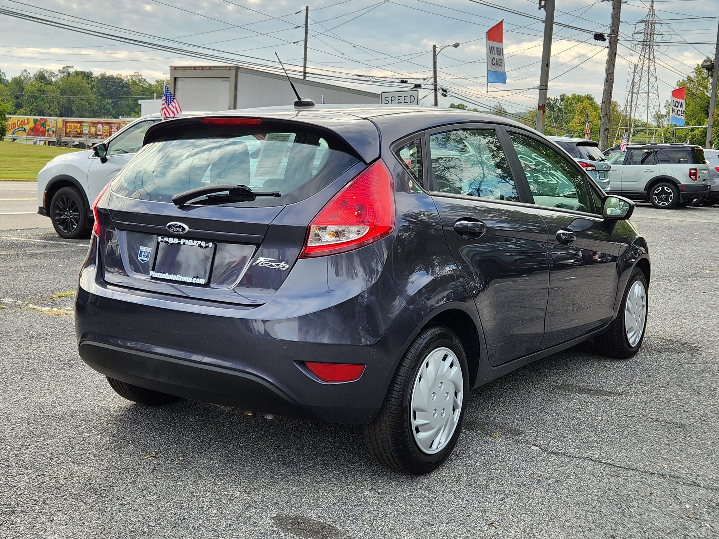 2013 Ford Fiesta S photo 4