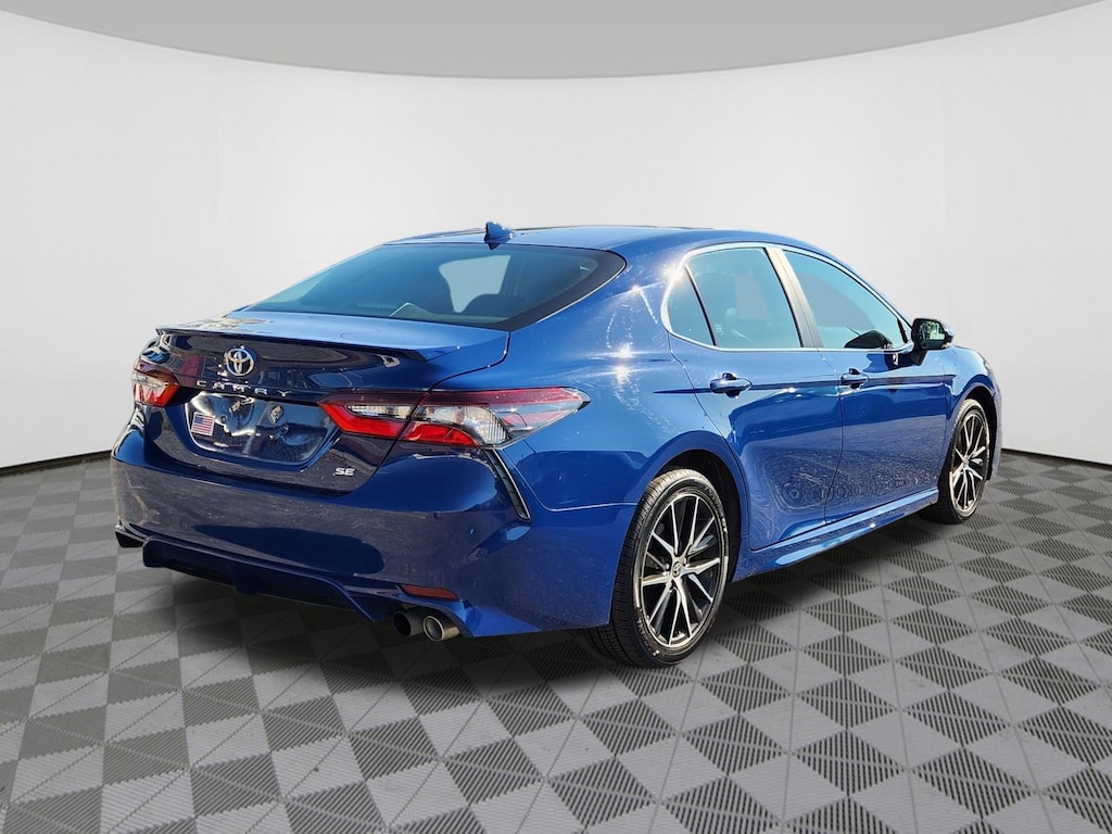 Used 2024 Toyota Camry SE Sedan