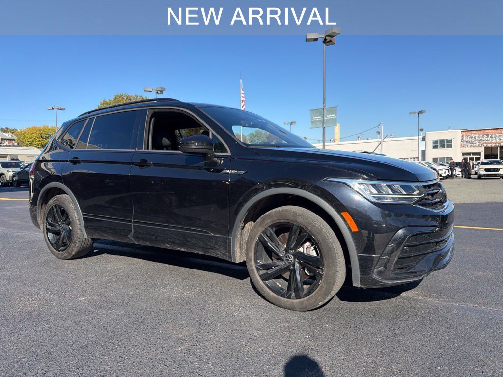 Used 2024 Volkswagen Tiguan SE R-Line Black SUV