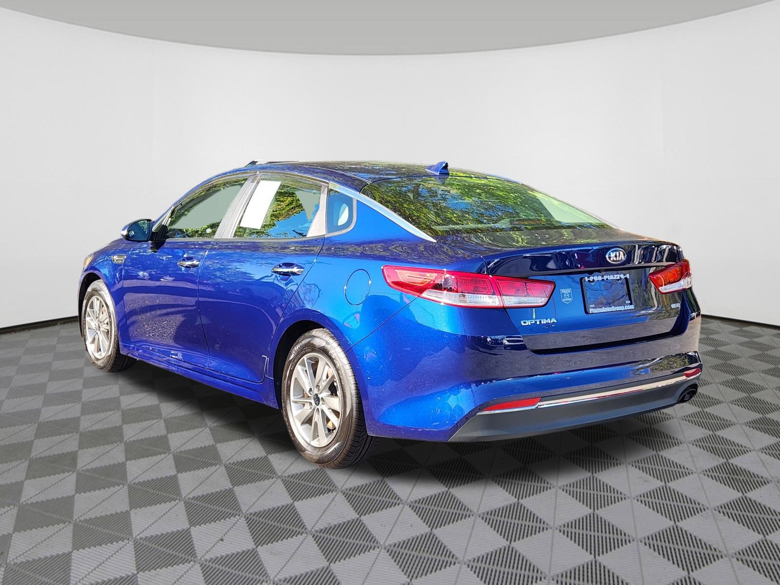 2016 Kia Optima LX Turbo photo 3