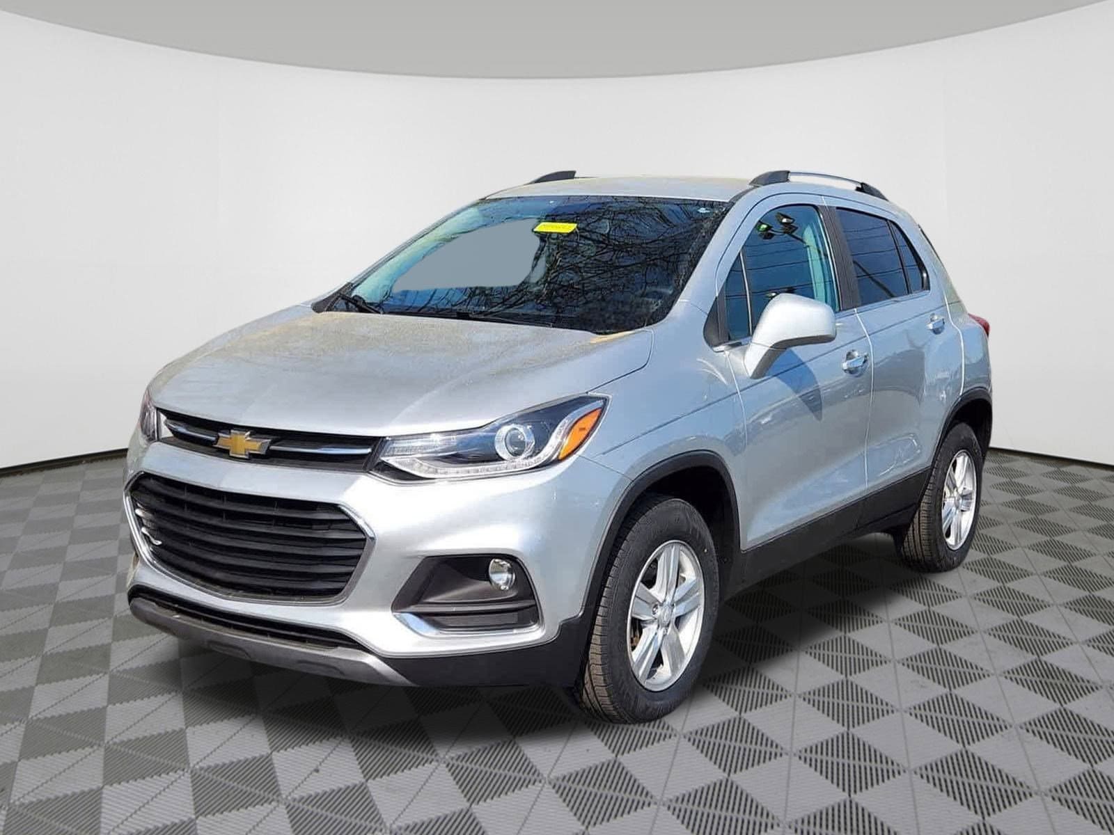 Used 2018 Chevrolet Trax LT with VIN KL7CJPSB6JB568953 for sale in Reading, PA