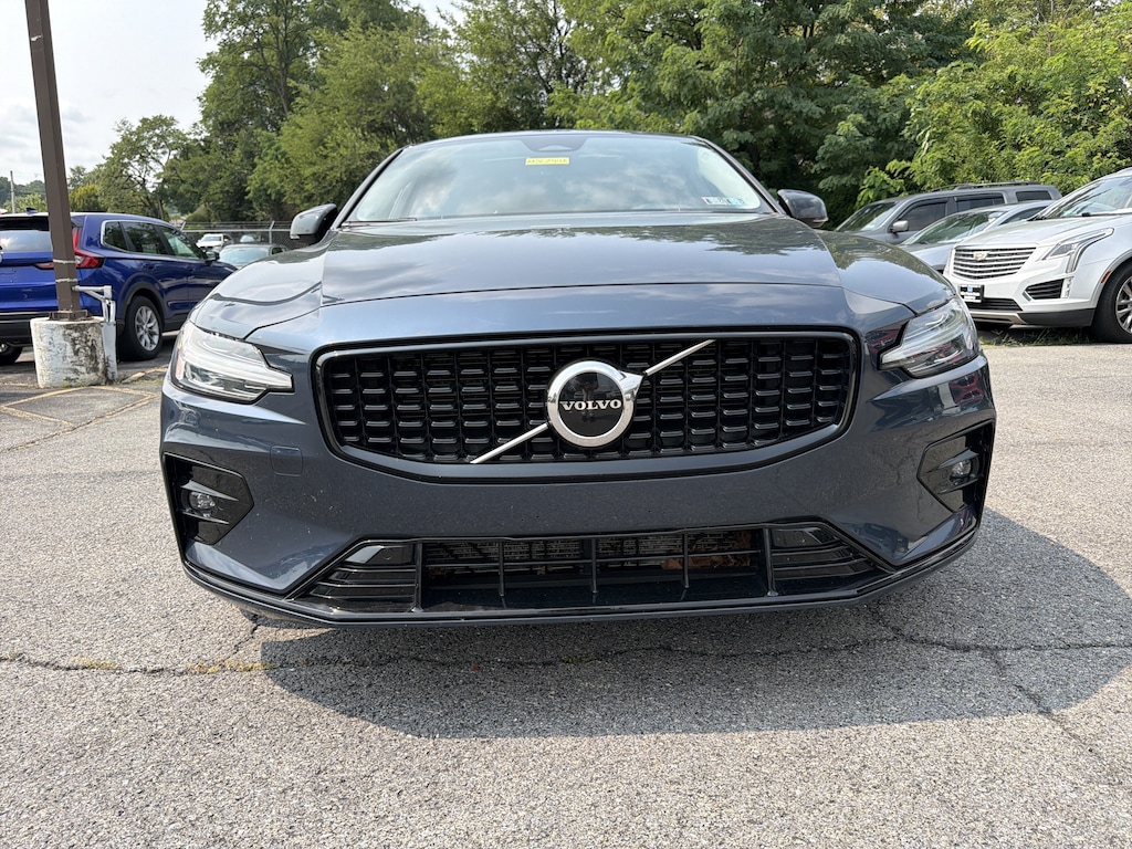 Used 2024 Volvo S60 Core Dark Theme Sedan