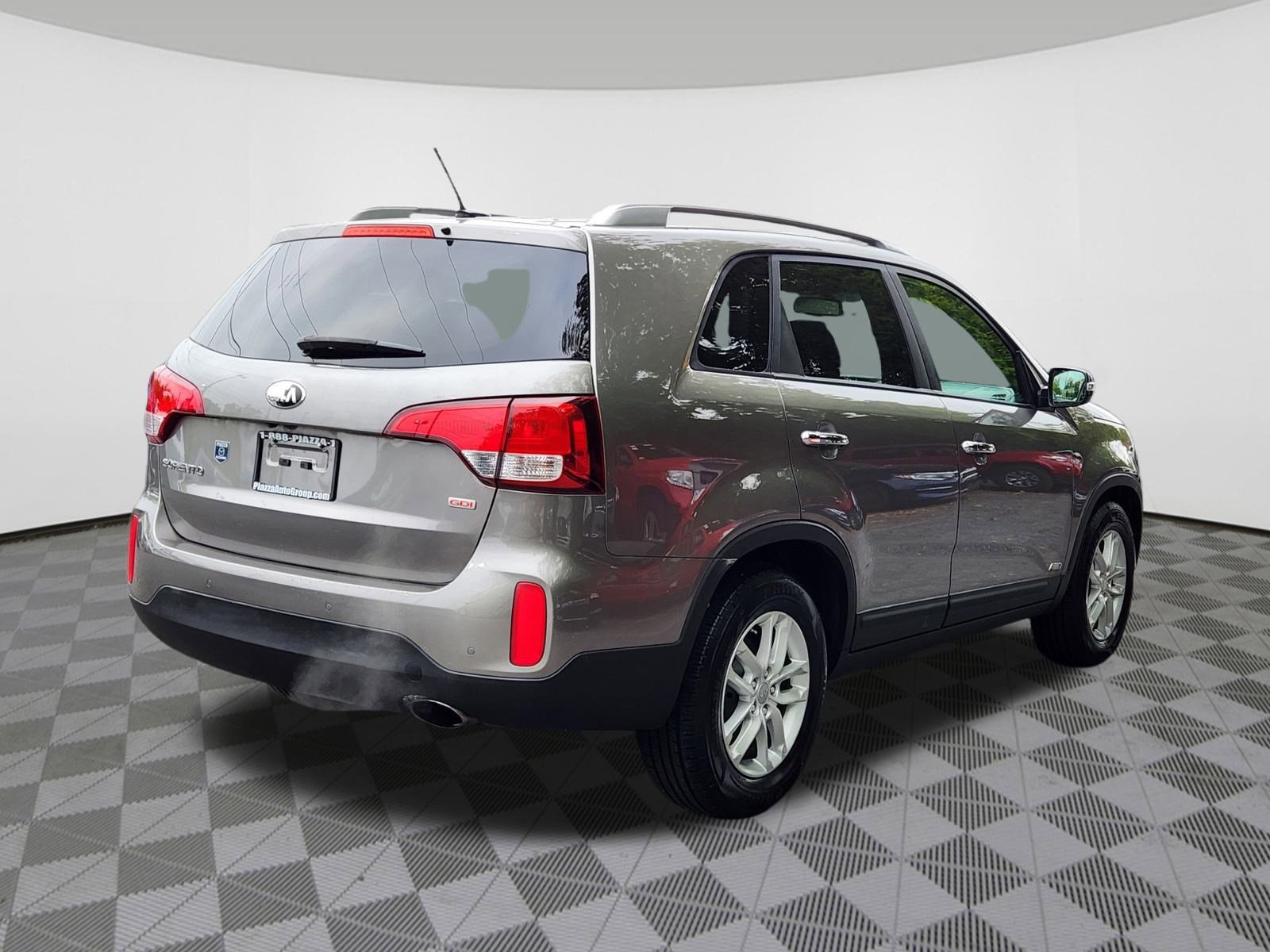 2014 Kia Sorento LX photo 4