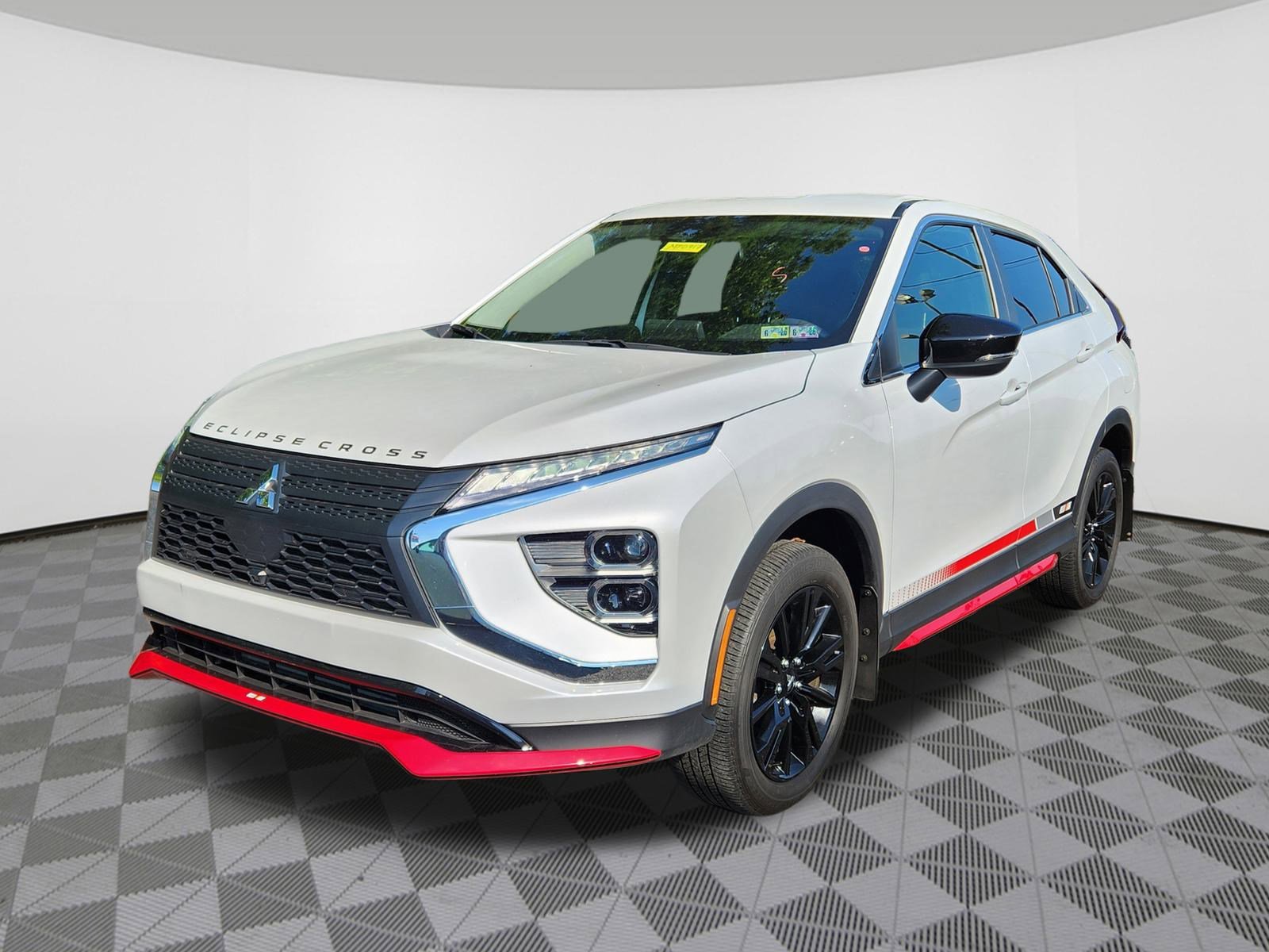 2024 Mitsubishi Eclipse Cross Ralliart photo 2