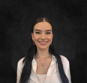 Staff member Shawna Rudis from ID_47d63c620c44